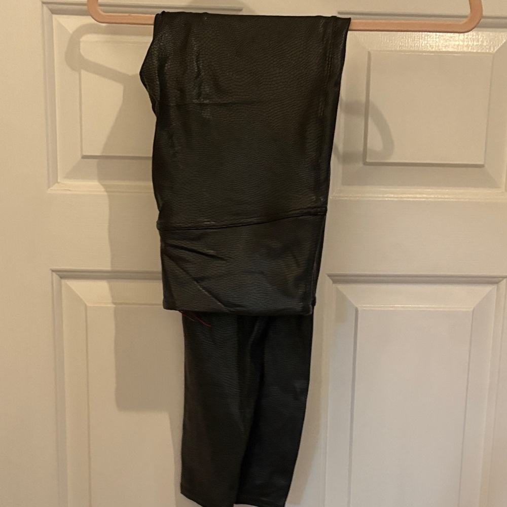 SPANX Textured Black Leggings